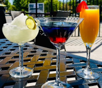 ontario restaurants serving patio drinks cocktails martini, mimosa, margarita at symposium bar